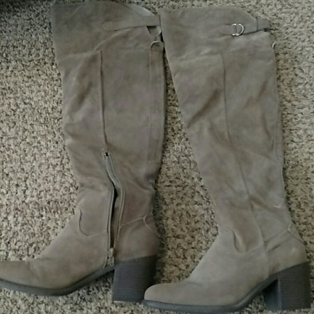Boots never worn